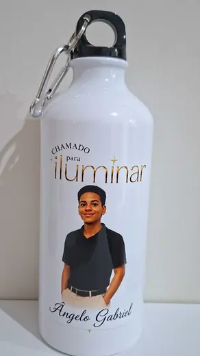 Garrafinhas e squeezes personalizados feito pela NM Personalização — exemplo 7